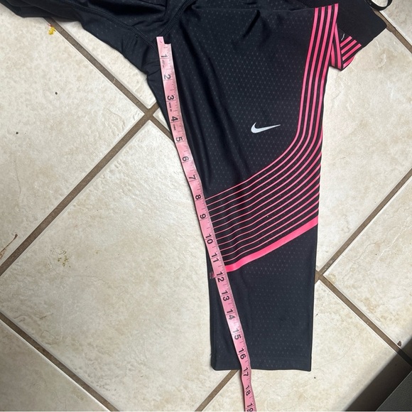 Nike Women's Dri-Fit Power Speed Training Running Tights Size Medium Cropped - Picture 7 of 7